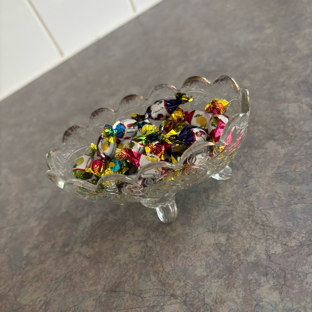 50's Clear Jeannette Glass Candy Dish - Lombardi Glass Trinket Dish - Soap Dish